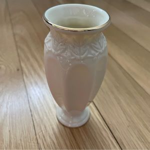Lenox 5” Floral Base with Gold Trim Porcelain Vase
